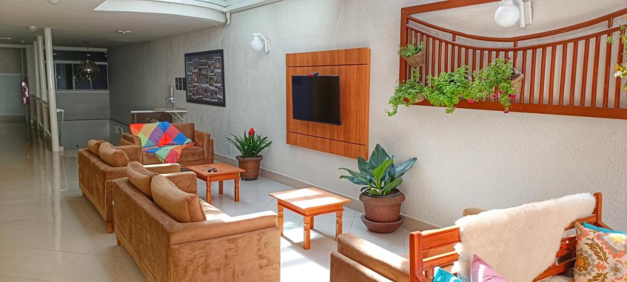 Hotel Pousada Familia De Nazare Cachoeira Paulista Eksteriør bilde