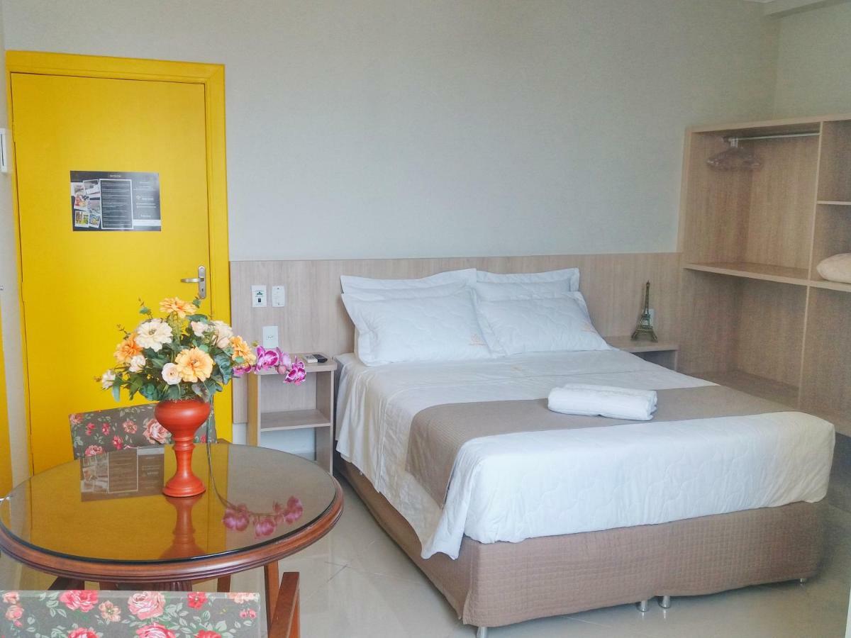 Hotel Pousada Familia De Nazare Cachoeira Paulista Eksteriør bilde